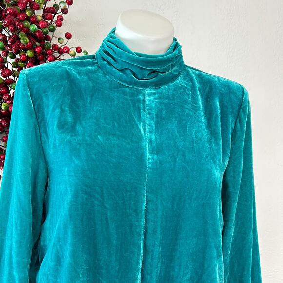 L'ACADEMIE {Revolve} Mini dress. The Aida Velvet Feel Size med. NWT. - Picture 3 of 9